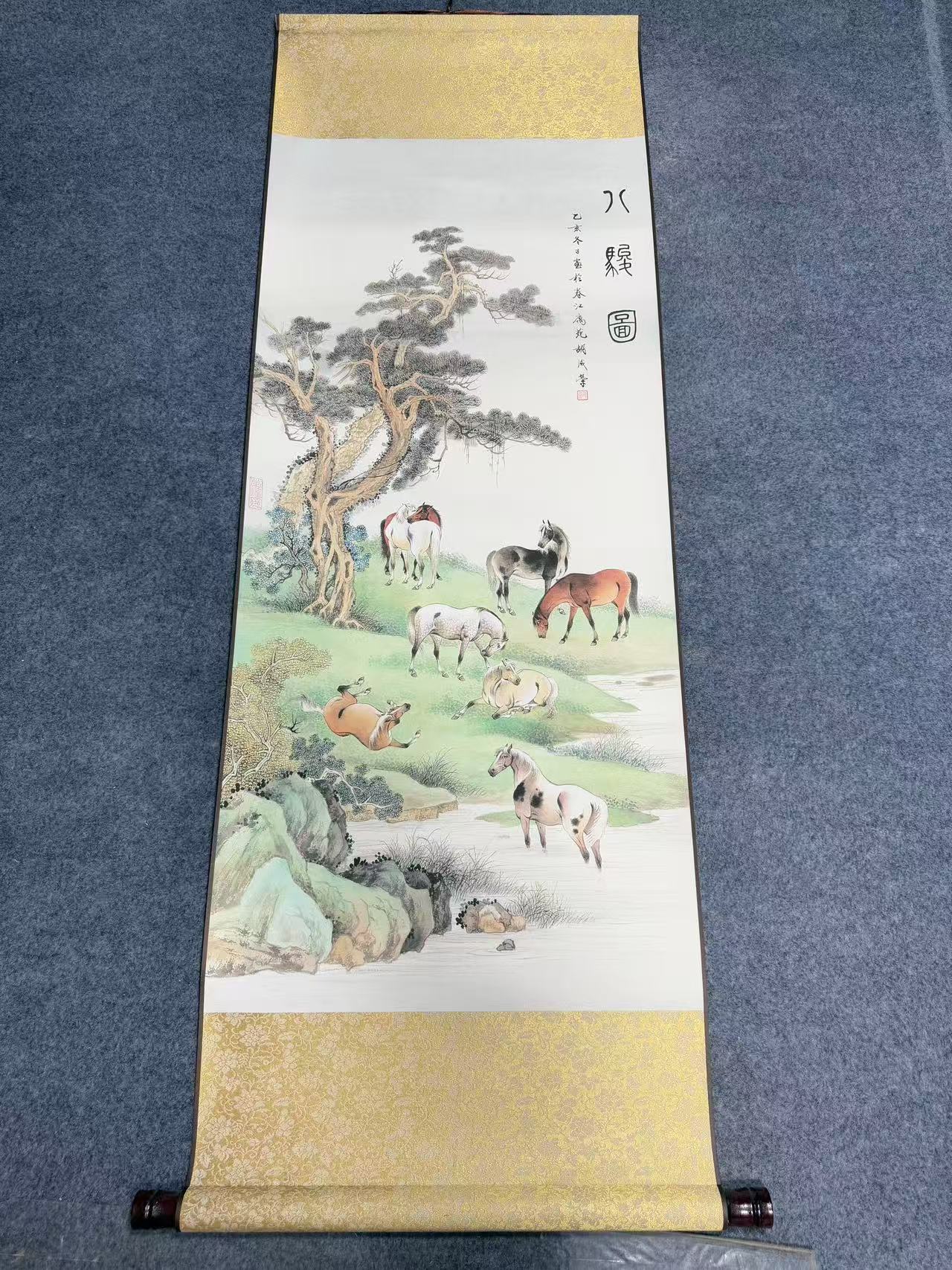 《八现  .八骏图》 宽45高140 国画
