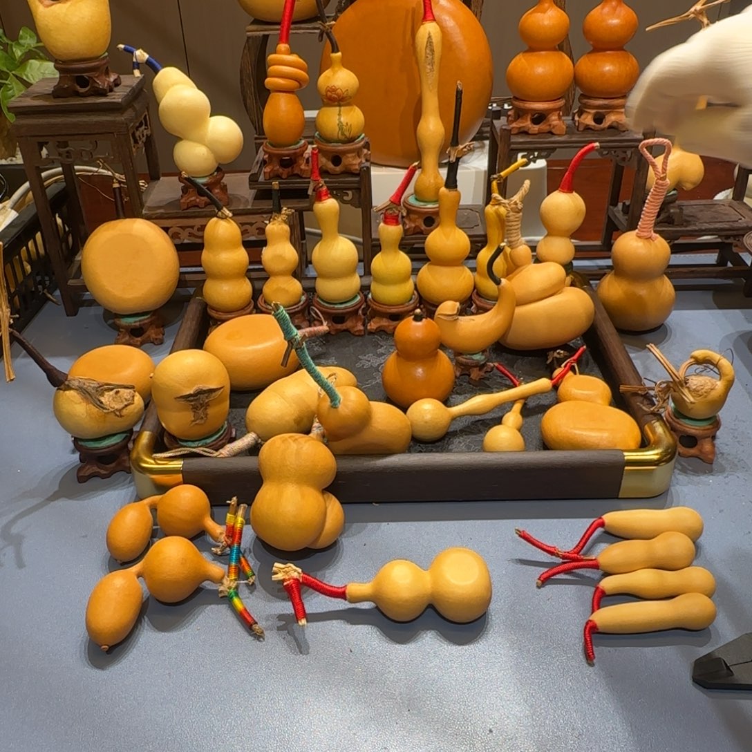 杨***贵葫芦公公公公公公公公公公公公公公公公