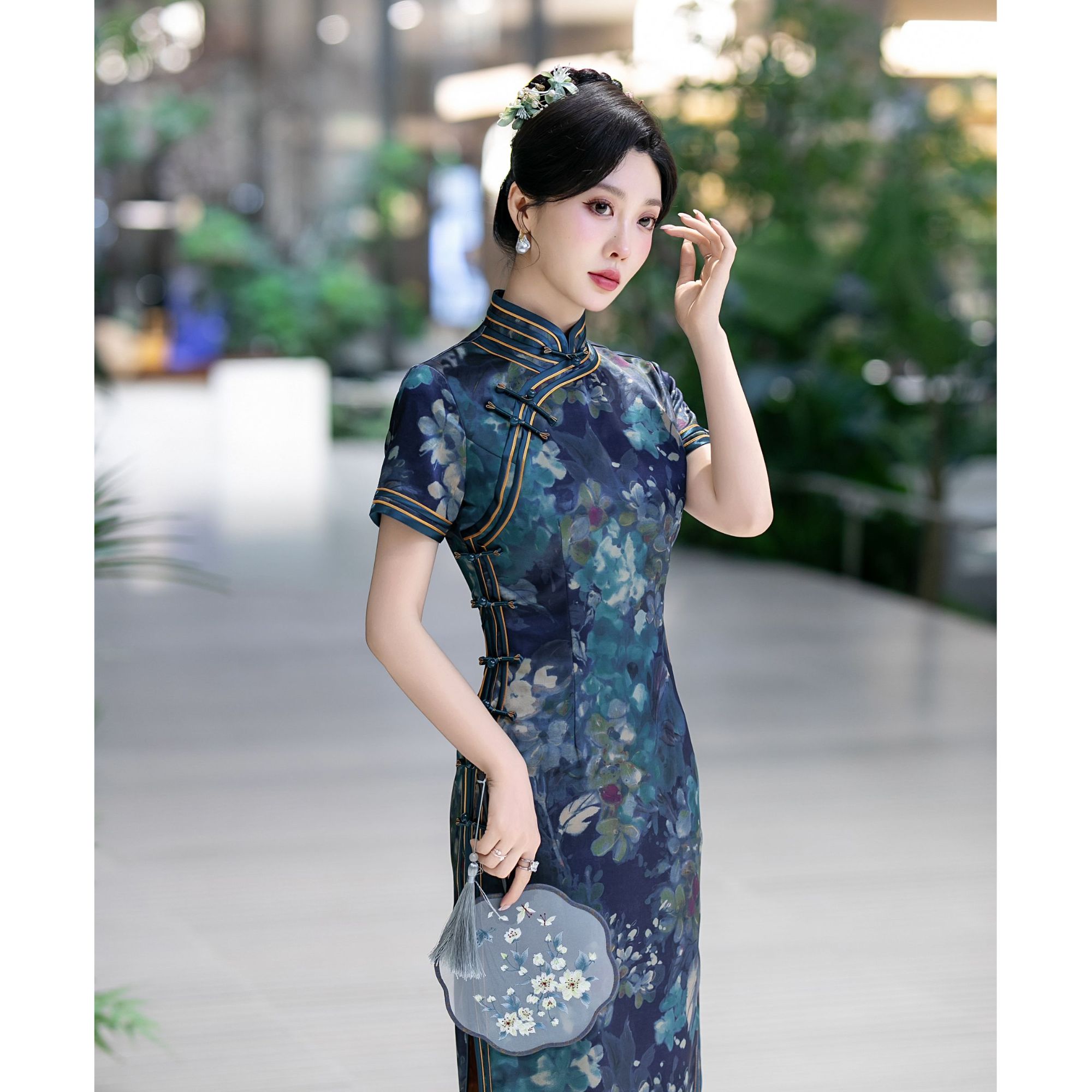 白幼秀新款2025复古时尚优雅中式立领港风款旗袍中国风旗袍5636