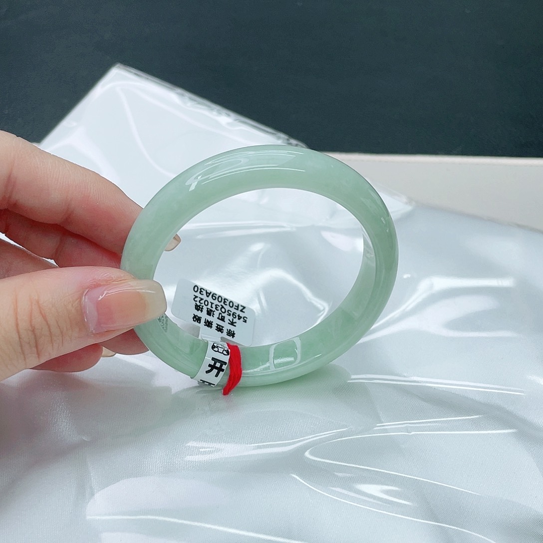 翡翠手镯未镶嵌正54,2