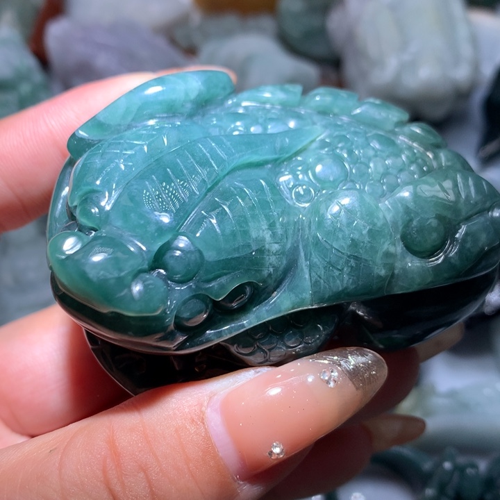 翡翠未镶嵌颈饰保真天然A货翡翠