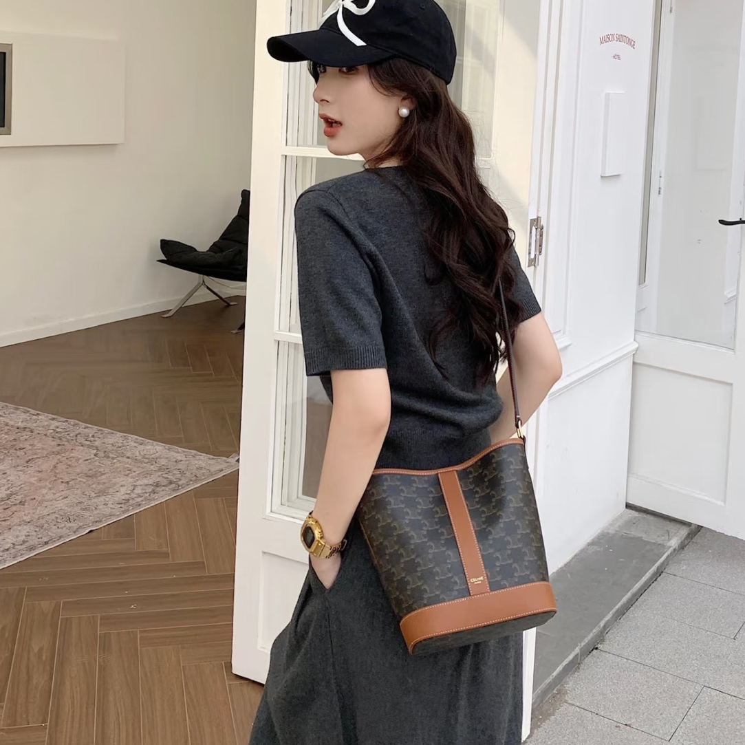 99新 Celine/思琳 经典凯旋门小号水桶斜挎包/全原