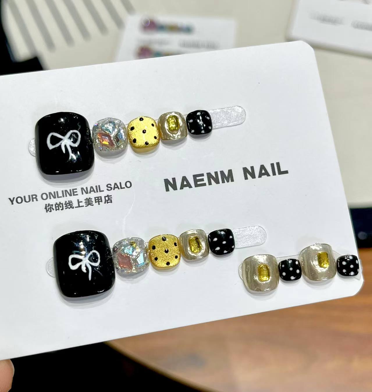 甜酷少女纯手工脚趾甲-14片装