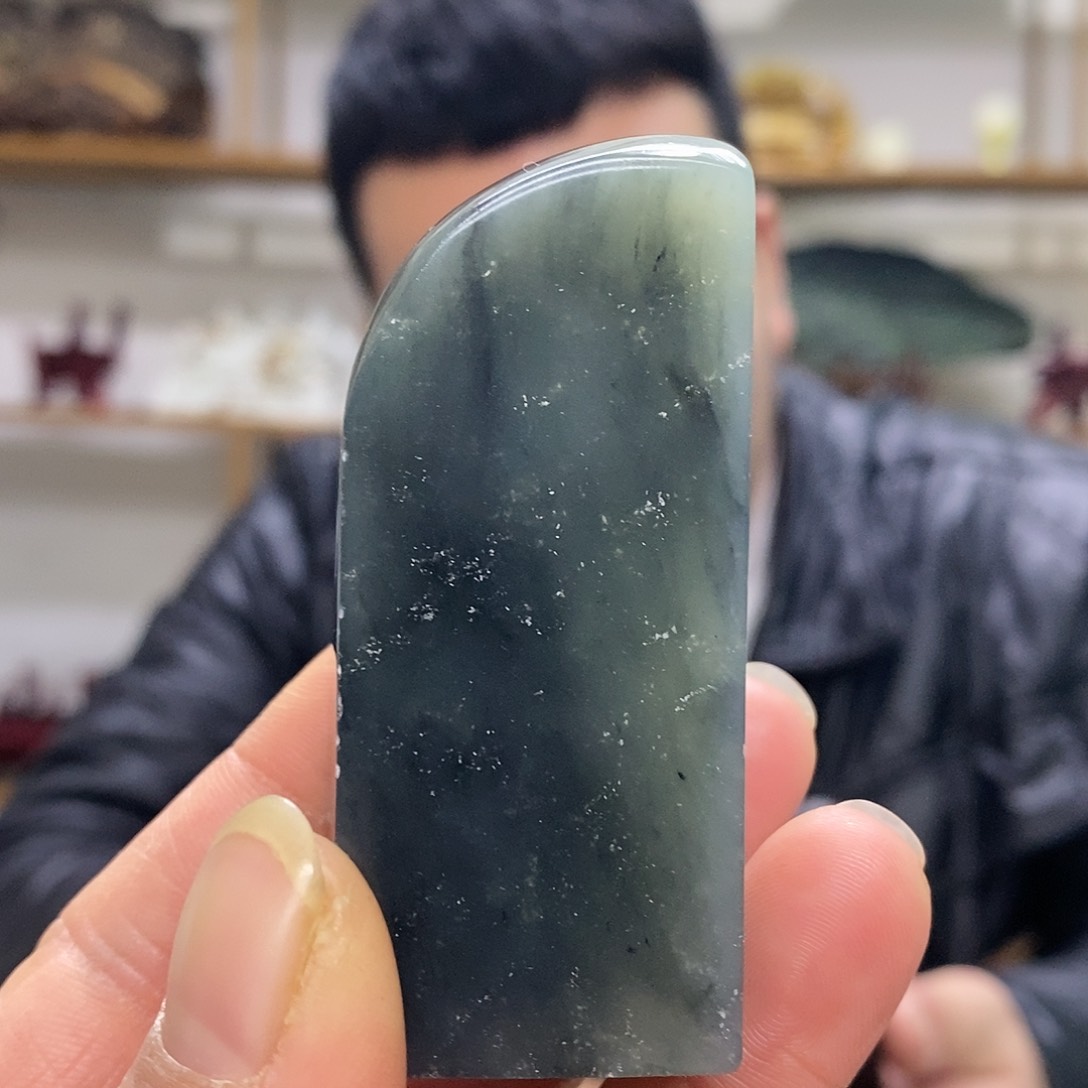 蛇纹石玉章未镶嵌