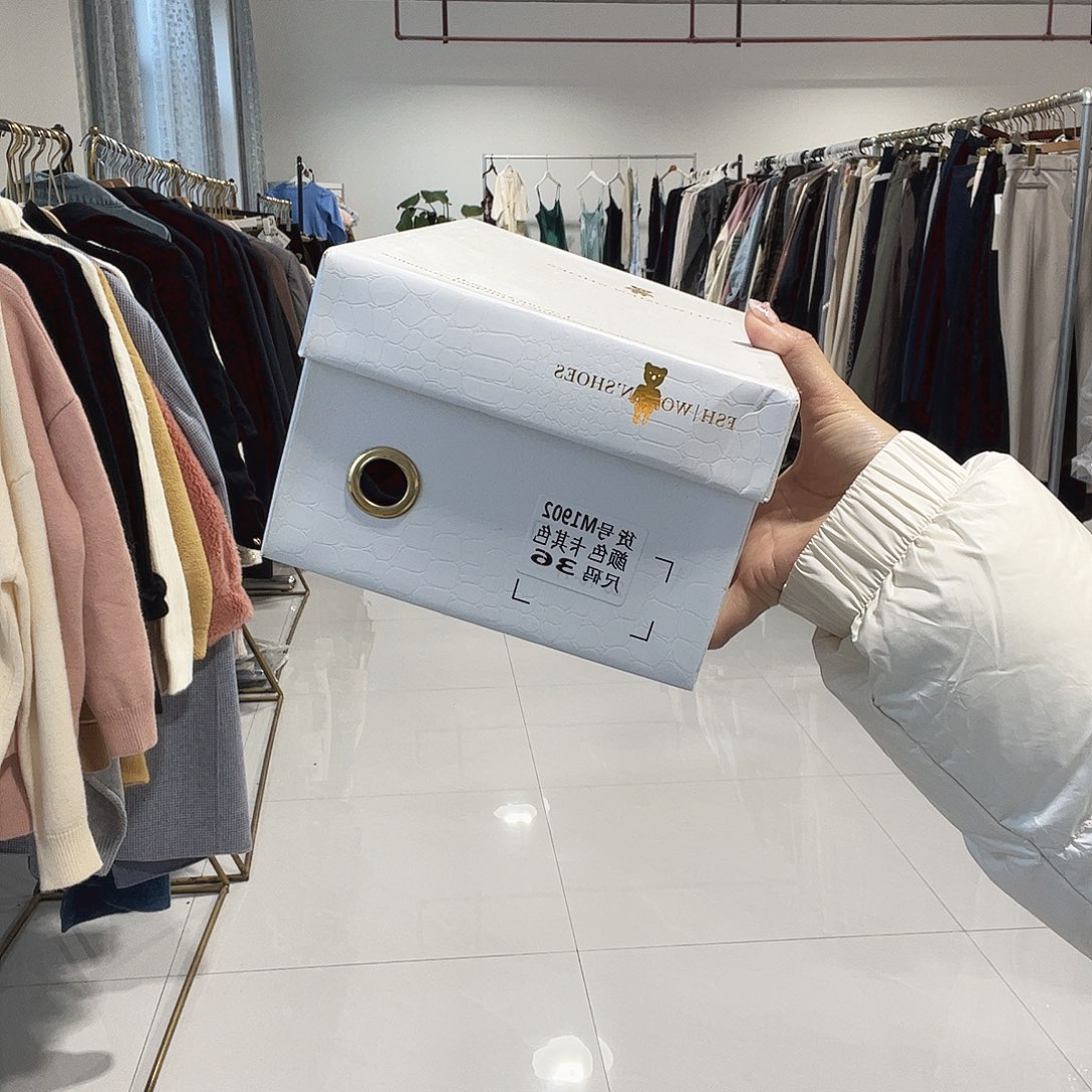 小波啃卡其色36码