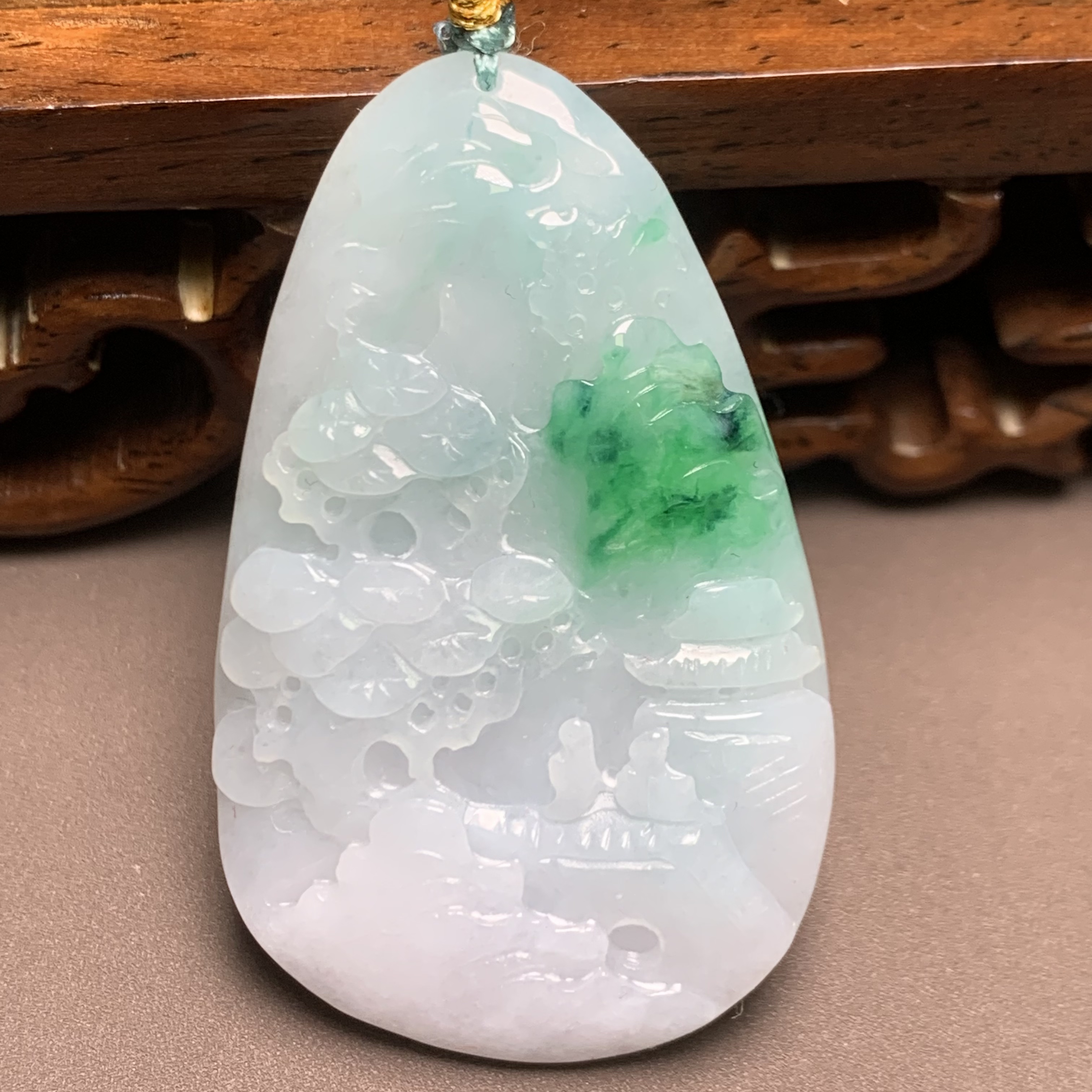 A565珠宝玉石A货翡翠吊坠