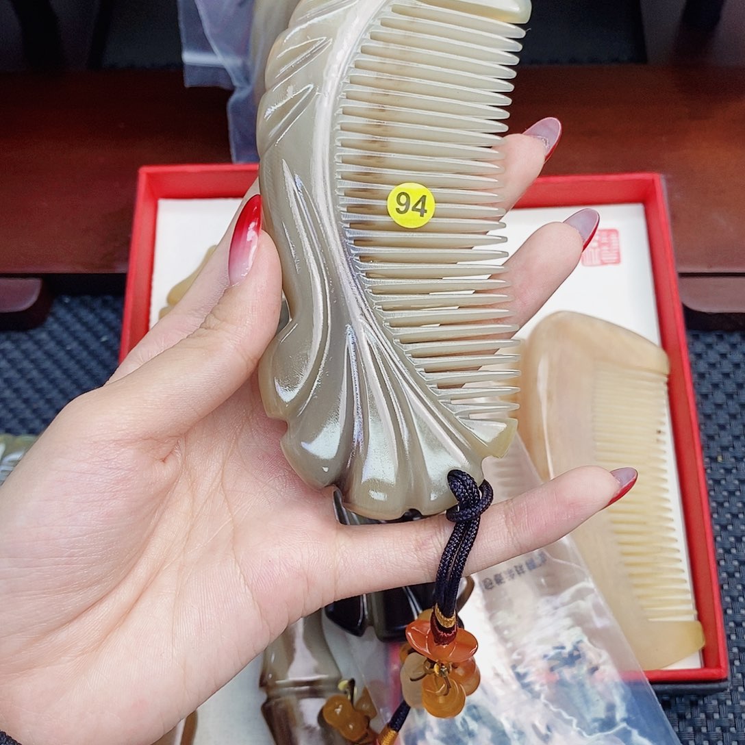 纯手工制作纯牛角梳子白*