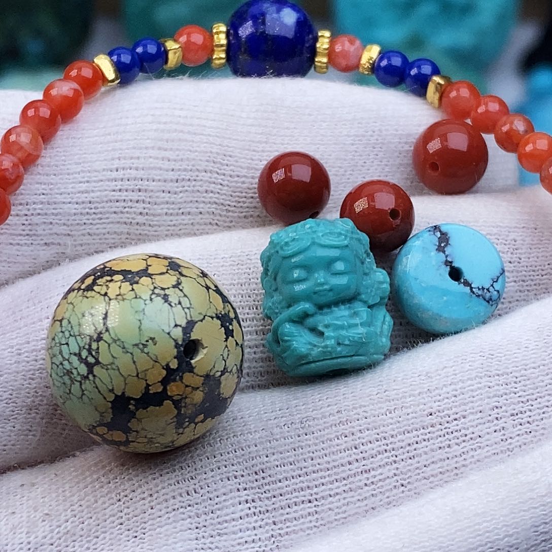 南红玛瑙未镶嵌珠宝奇石