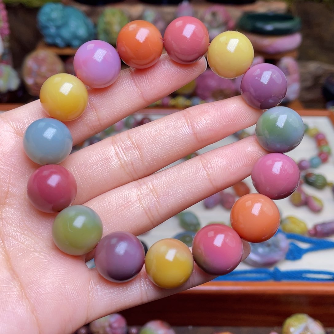 玛瑙/玉髓珠宝半成品未镶嵌b****轻盐源玛瑙炫彩高品手串