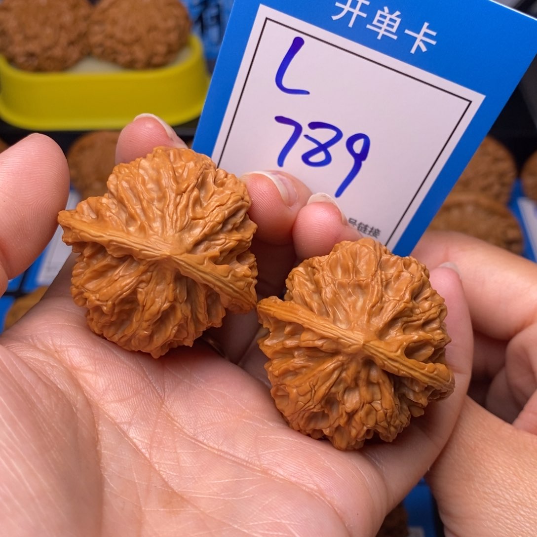 文玩核桃把件40苹果园789