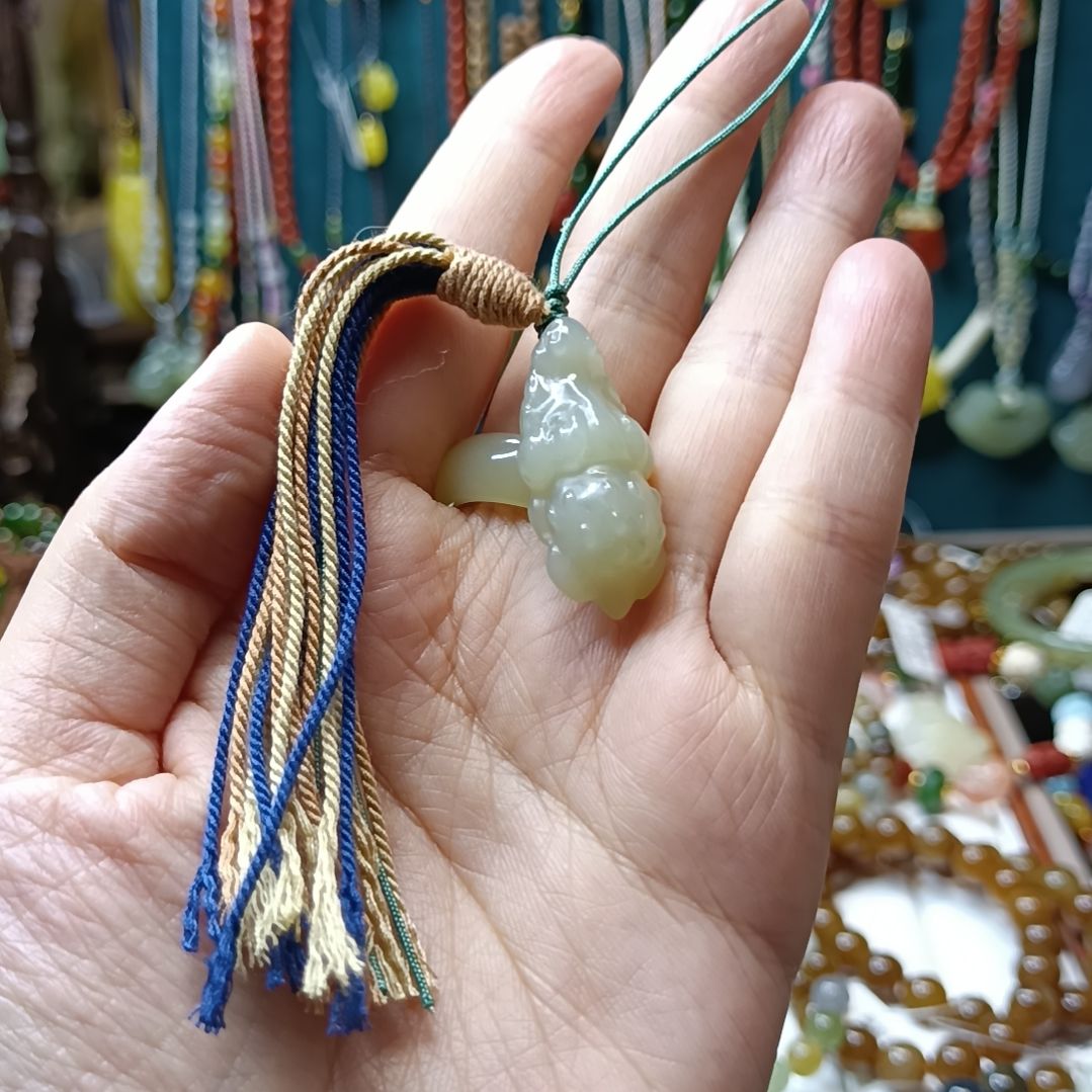 和田玉珠宝半成品未镶嵌