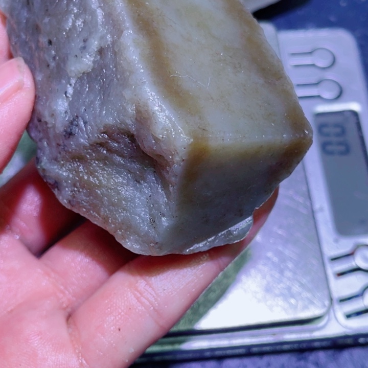 和田玉（糖玉）未镶嵌珠宝半成品