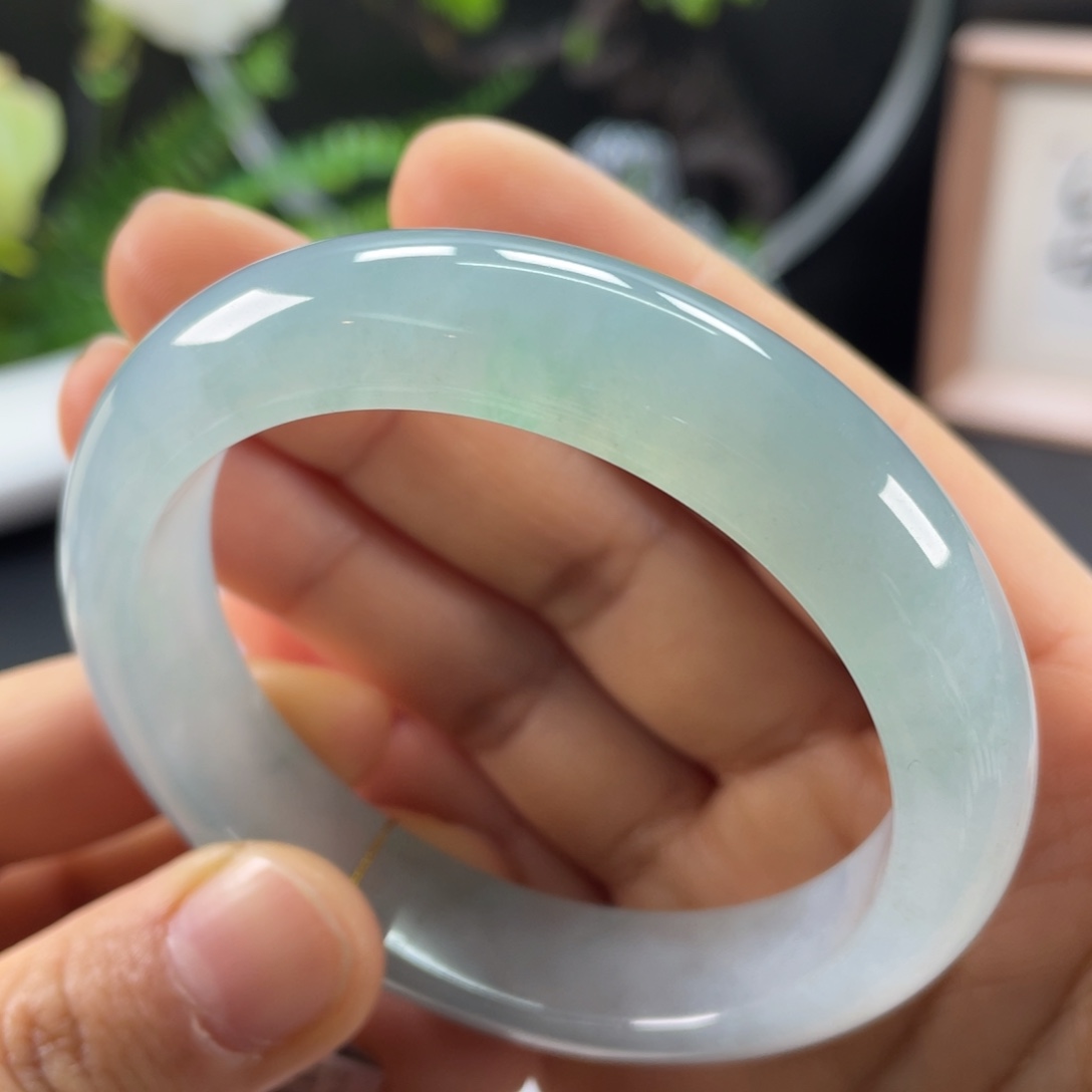 翡翠未镶嵌手镯冰晴水正圈