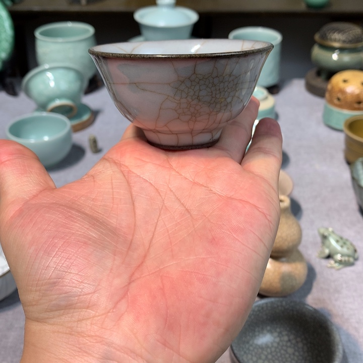 龙泉青瓷紫口铁足