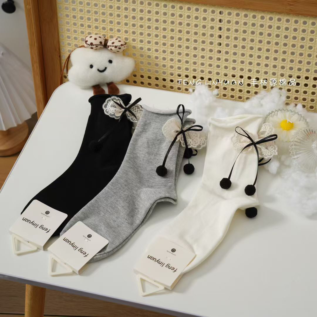 韩版甜美蕾丝蝴蝶结木耳边中筒袜子女秋冬可爱少女ins堆堆袜百搭