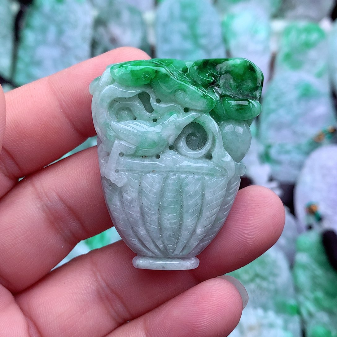 翡翠吊坠(不含链)未镶嵌