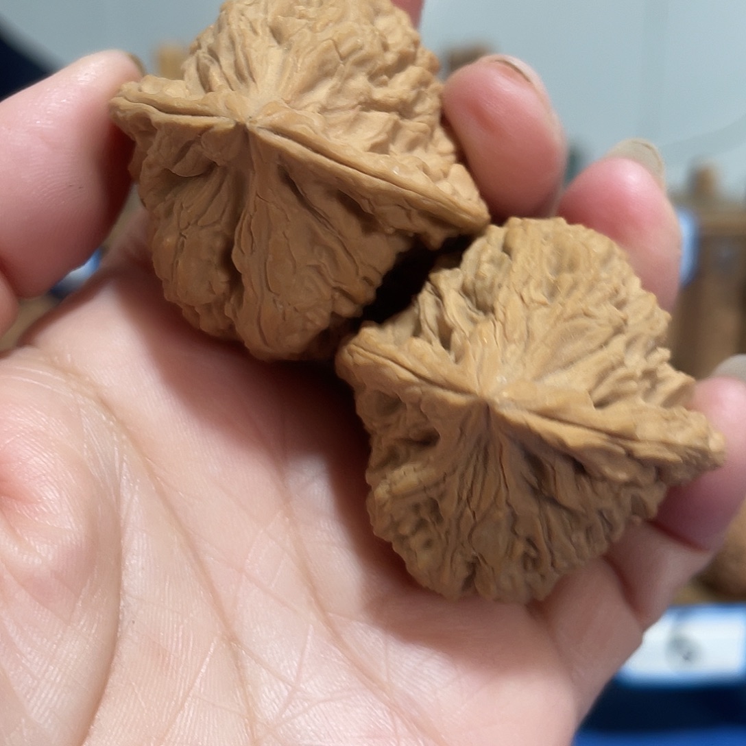 爱****吊坠桃核文玩核桃南疆石