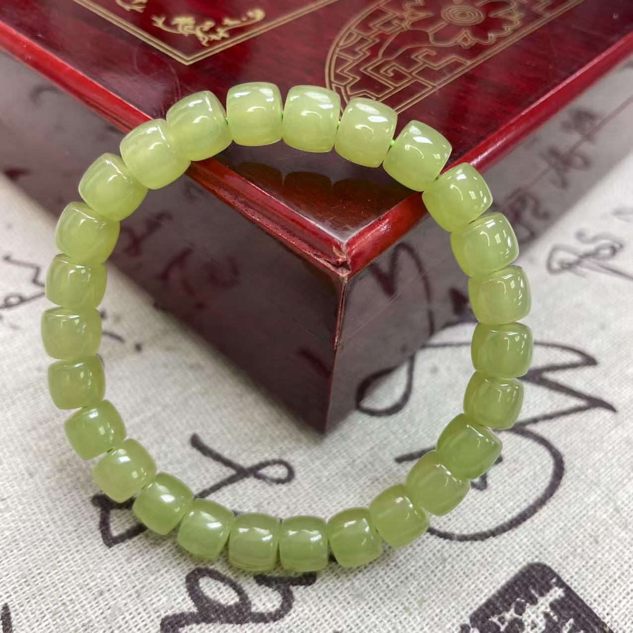 【大喜儿】鸭蛋青8m直切手链-12WQ1650