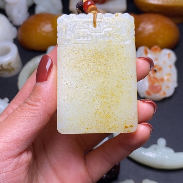 用***，和田玉未镶嵌挂件