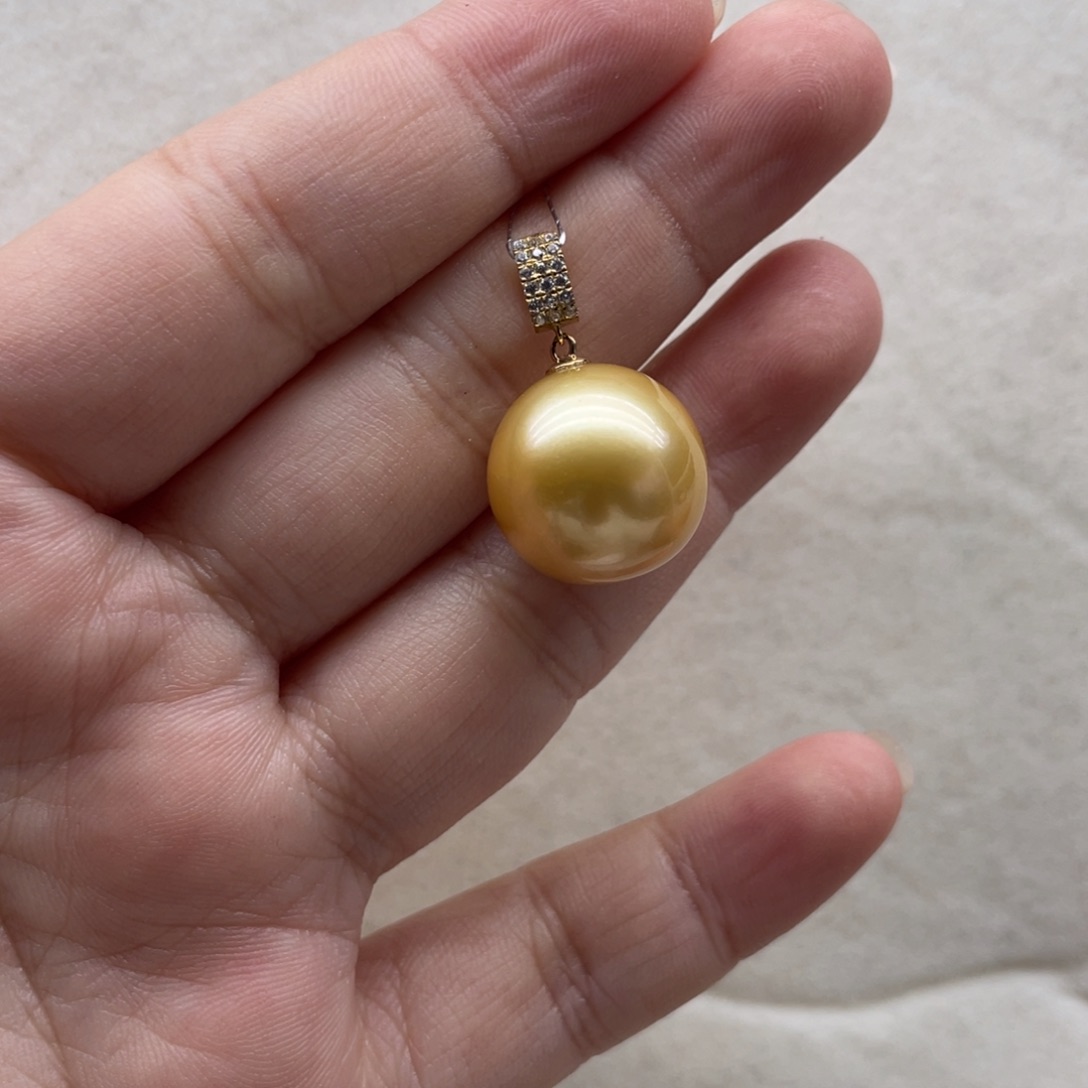 海水珍珠颈饰18K金镶嵌15-16mm