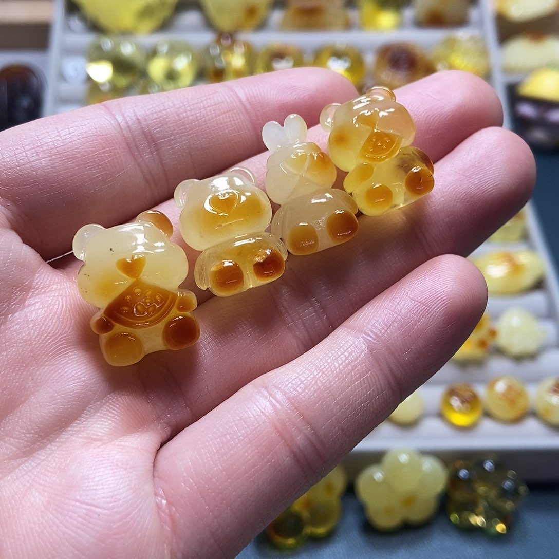 玲***当琥珀未镶嵌裸石天然琥珀蜜蜡