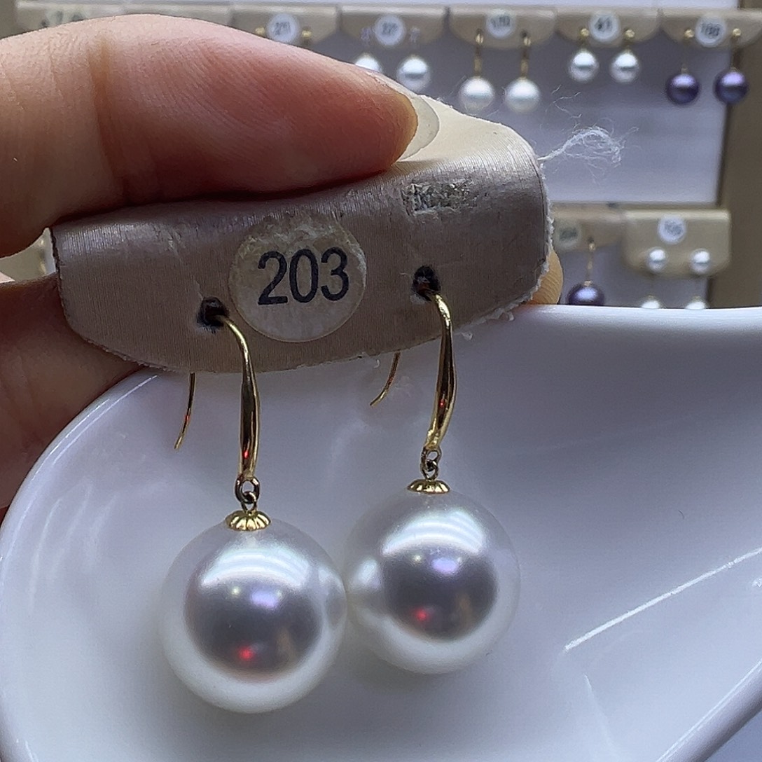 18K金镶嵌淡水珍珠耳饰