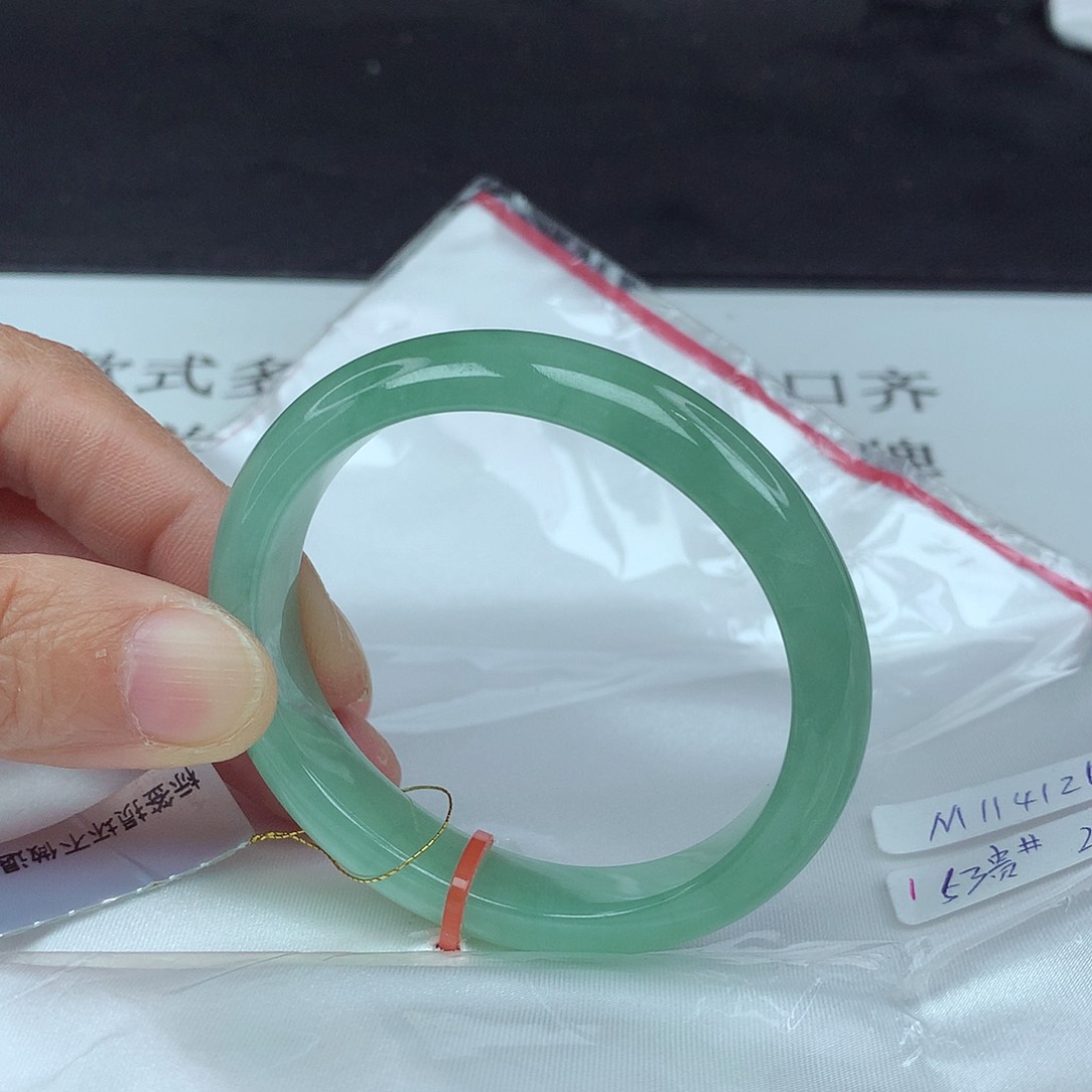 翡翠手镯未镶嵌53贵4126