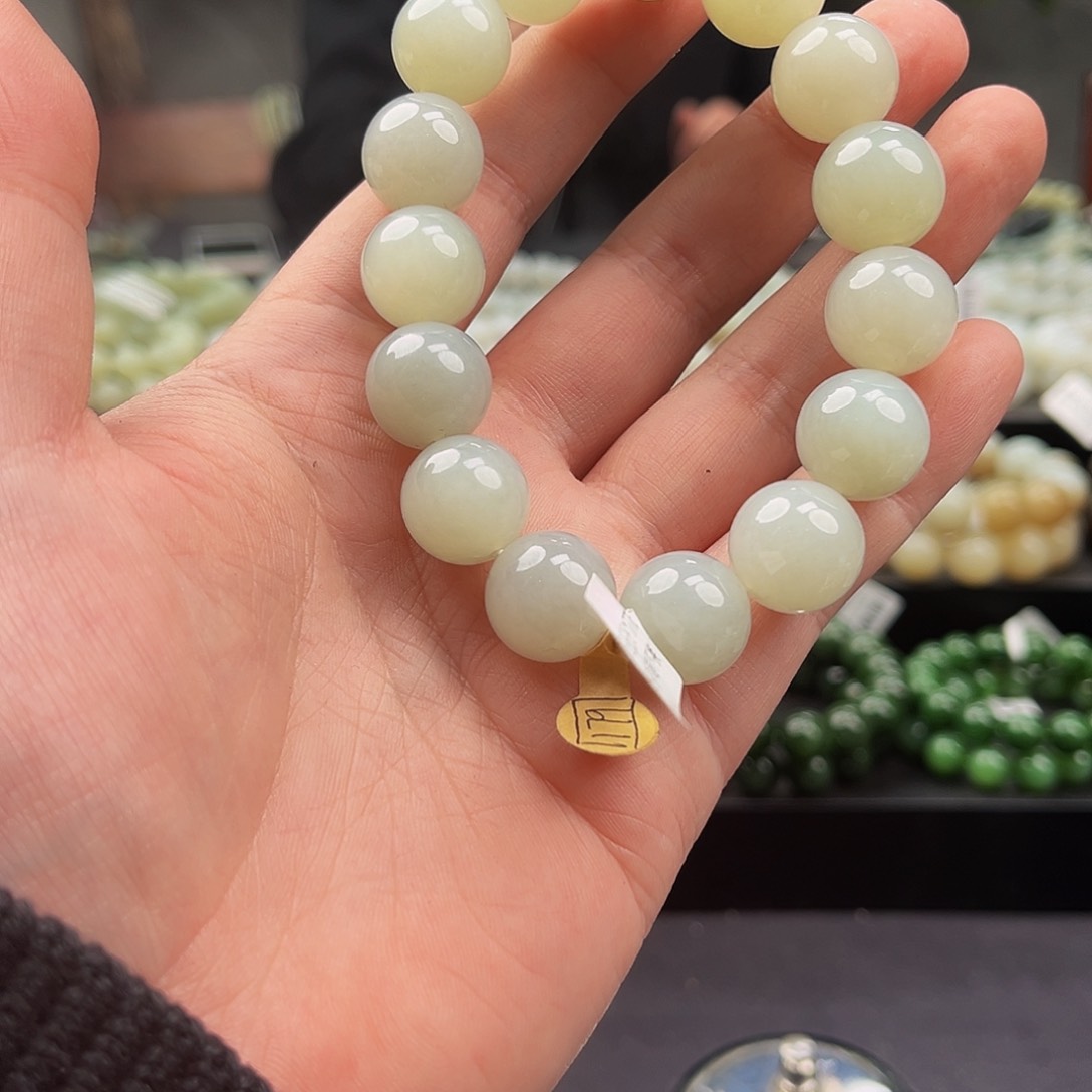 未镶嵌和田玉手串
