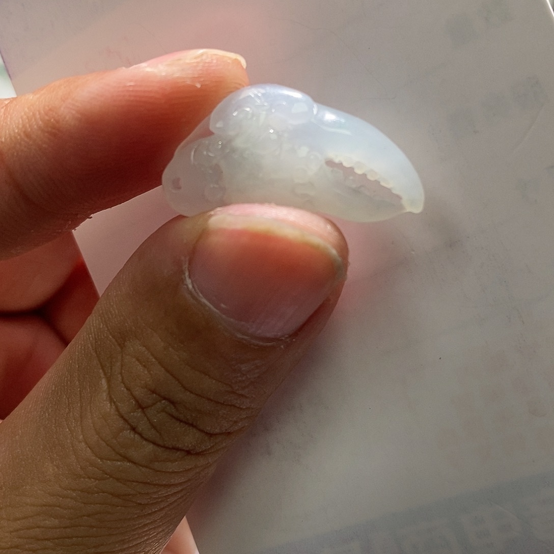 翡翠颈饰未镶嵌天然