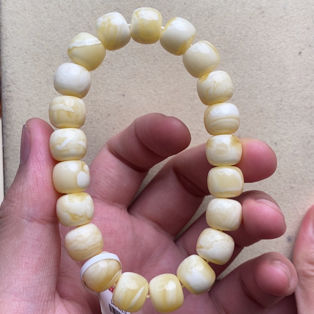 琥珀未镶嵌珠宝奇石11.1mm