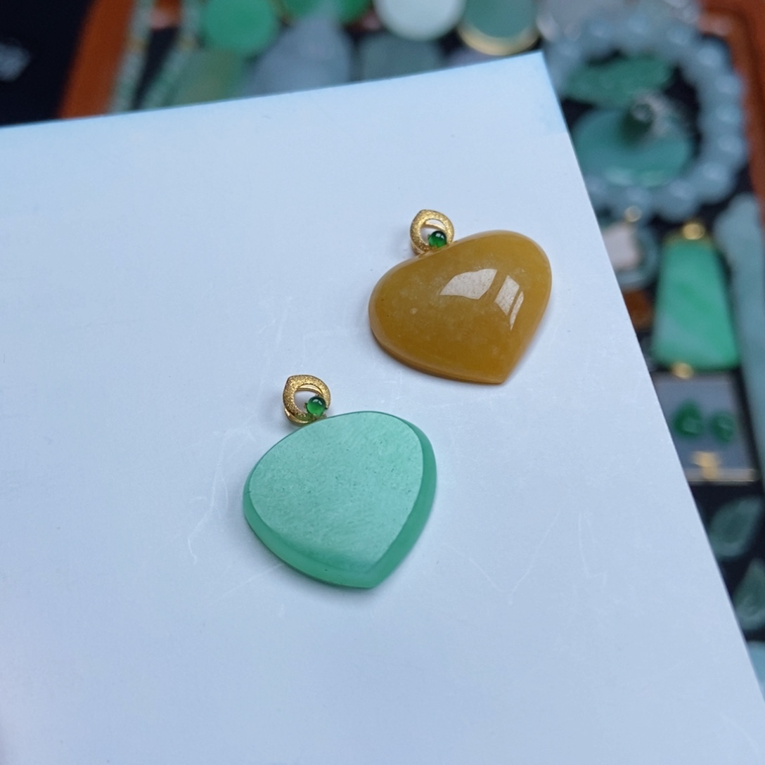 翡翠颈饰未镶嵌岽****5