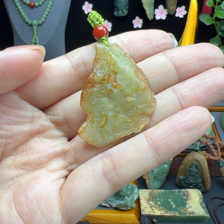 江***夏岫岩河磨玉（透闪石质玉）未镶嵌颈饰