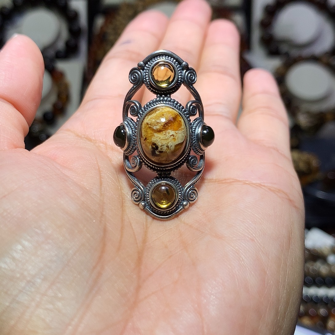 留***心裸石琥珀未镶嵌白蜡银戒指