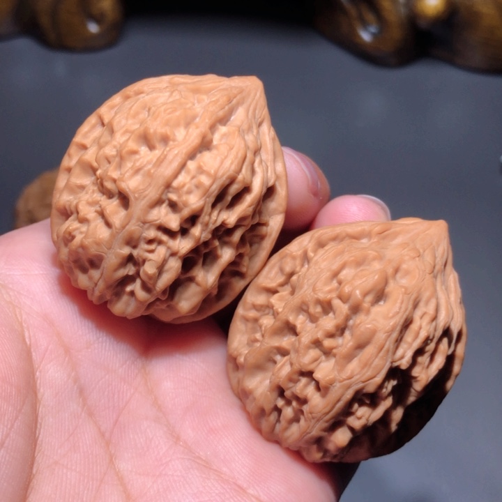 文玩核桃把件37鸡心