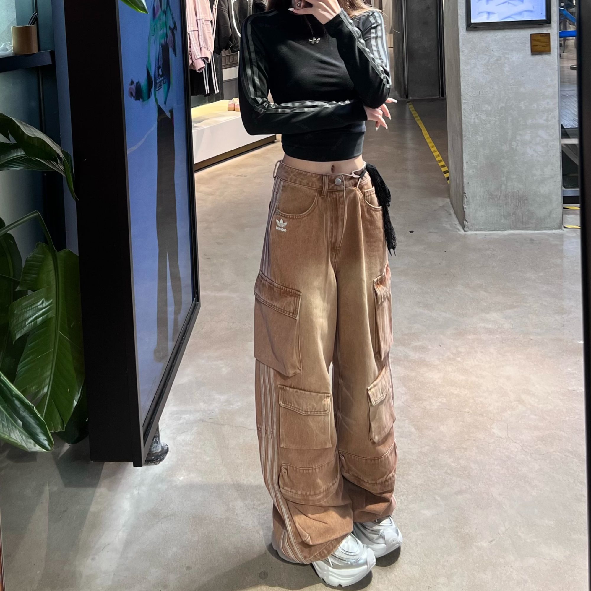 adidas阿迪达斯 新款 时尚潮流百搭多口袋牛仔工装宽松裤KC5871