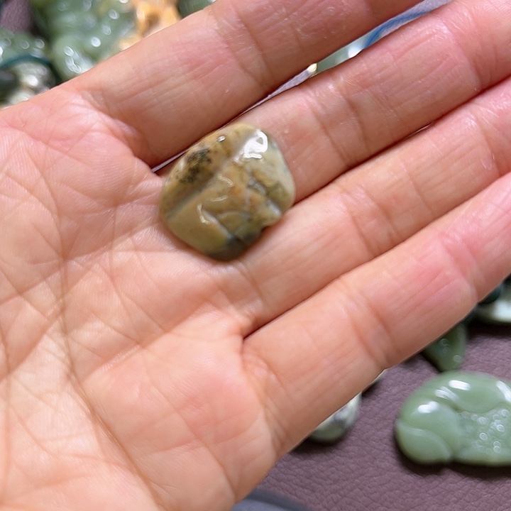 岫岩河磨玉（透闪石质玉）手绳未镶嵌