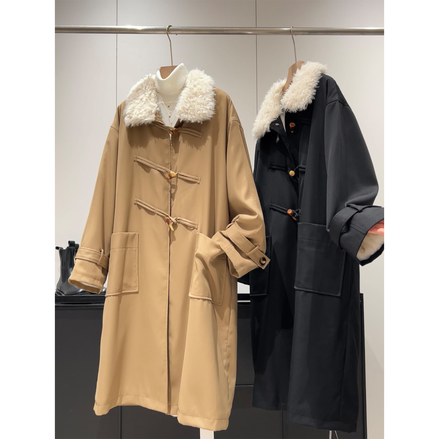 时尚保暖！显瘦百搭防风毛毛领外套宽松牛角扣加绒风衣