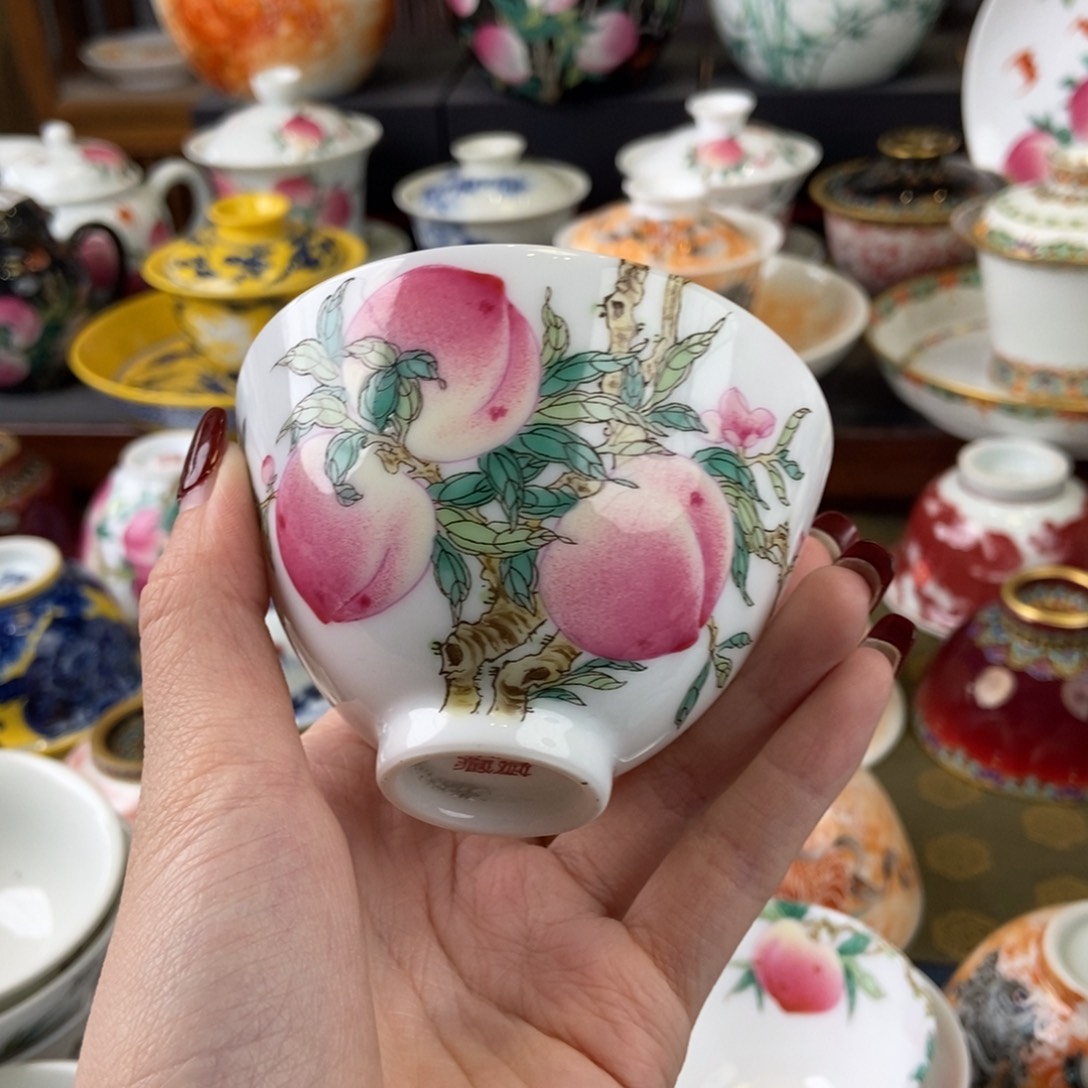 陶瓷艺术家的作品是一种非常