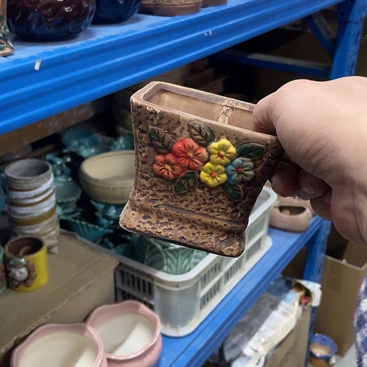 花盆单场满9.9发货9×7.5瑕疵