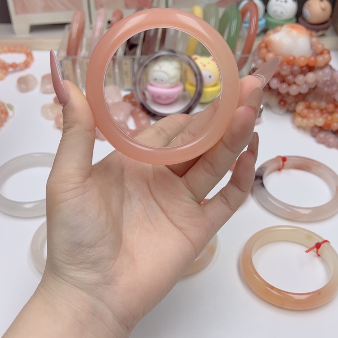 石英质玉未镶嵌手镯