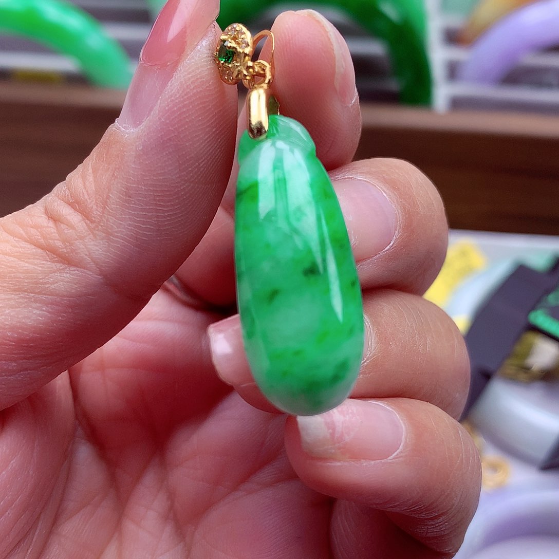 翡翠颈饰银S925镶嵌翡翠