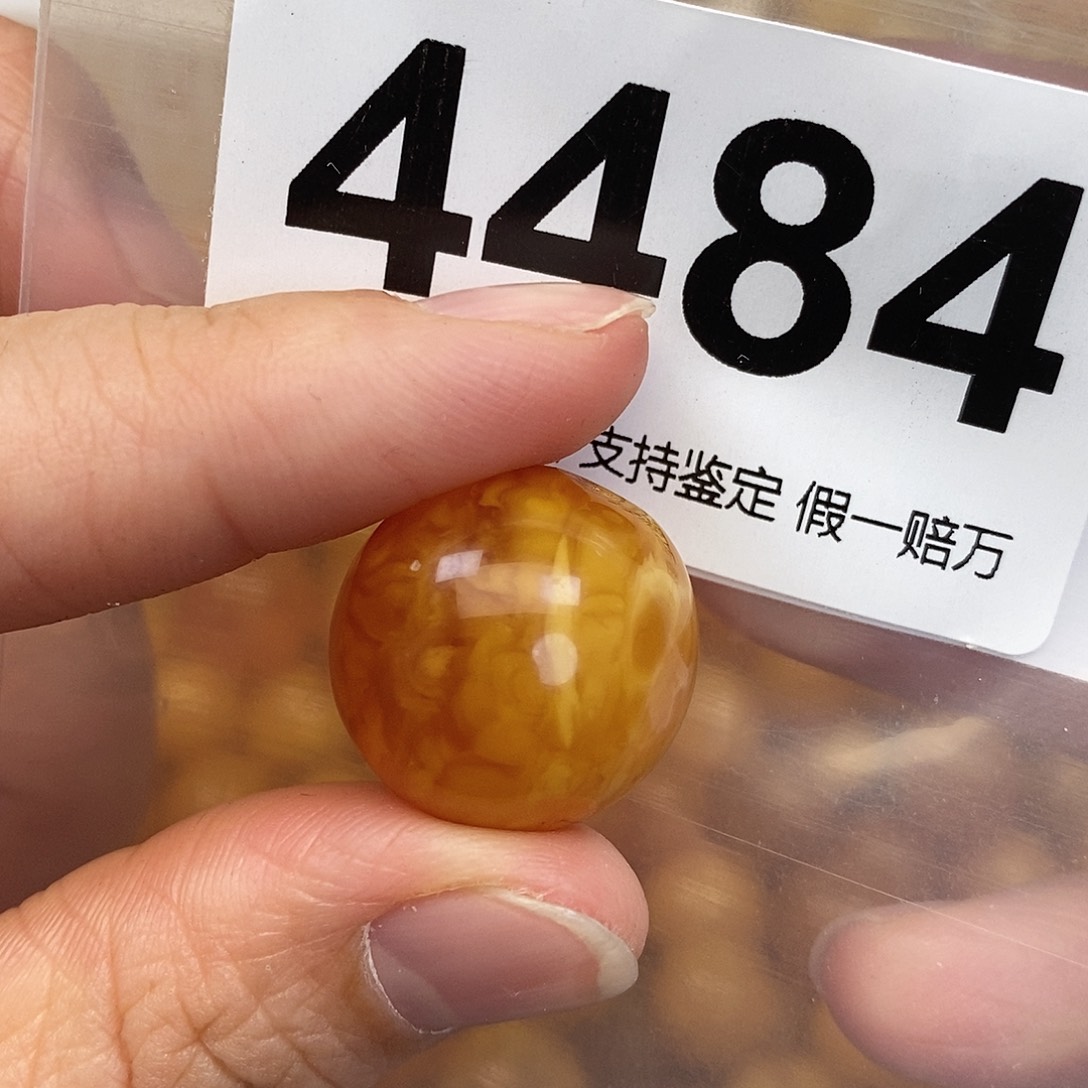 蜜蜡未镶嵌珠宝奇石19.3