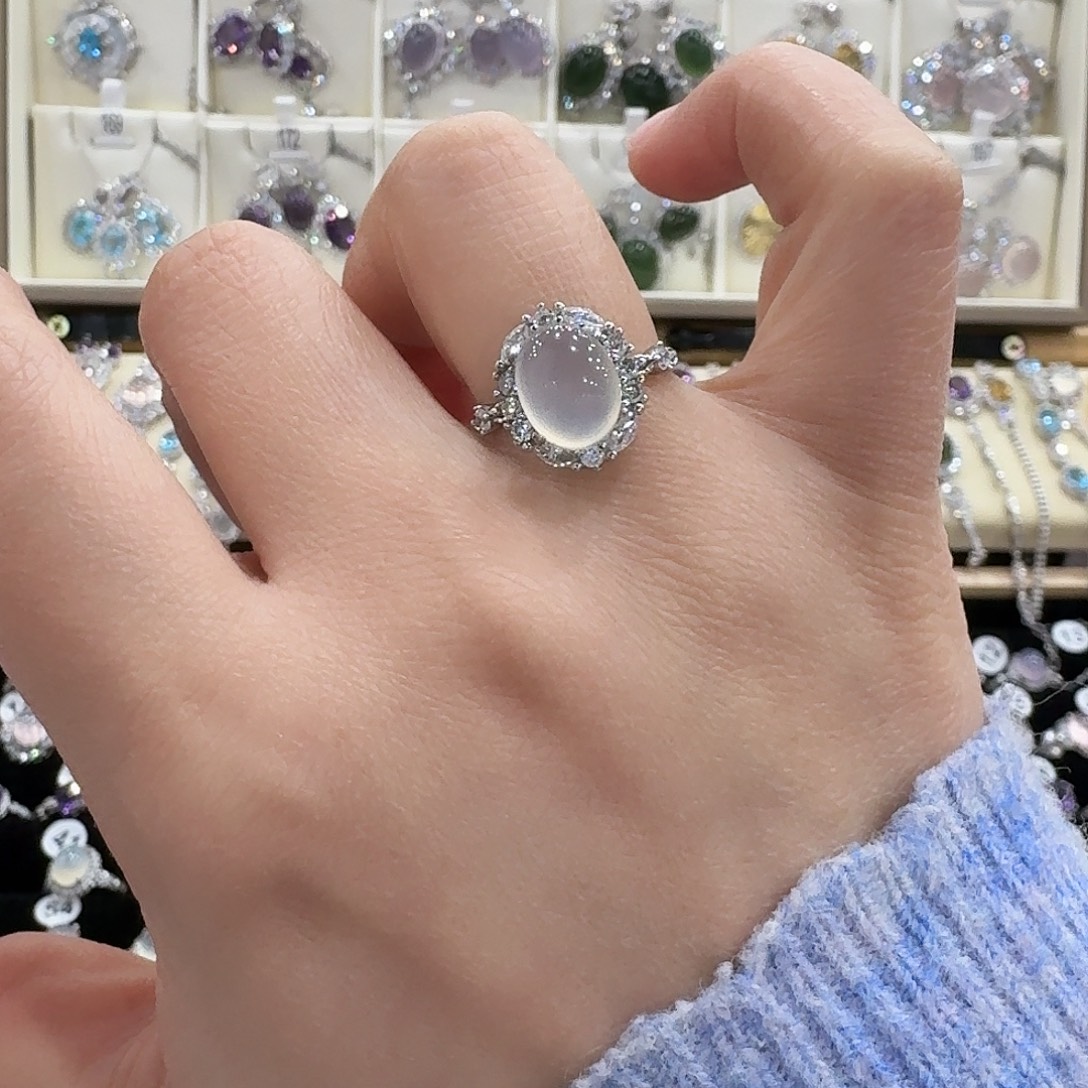 沧***猪蛇纹石玉银S925镶嵌戒指