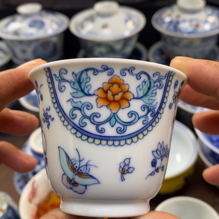 【闪购商品】景德镇青花斗彩主人杯