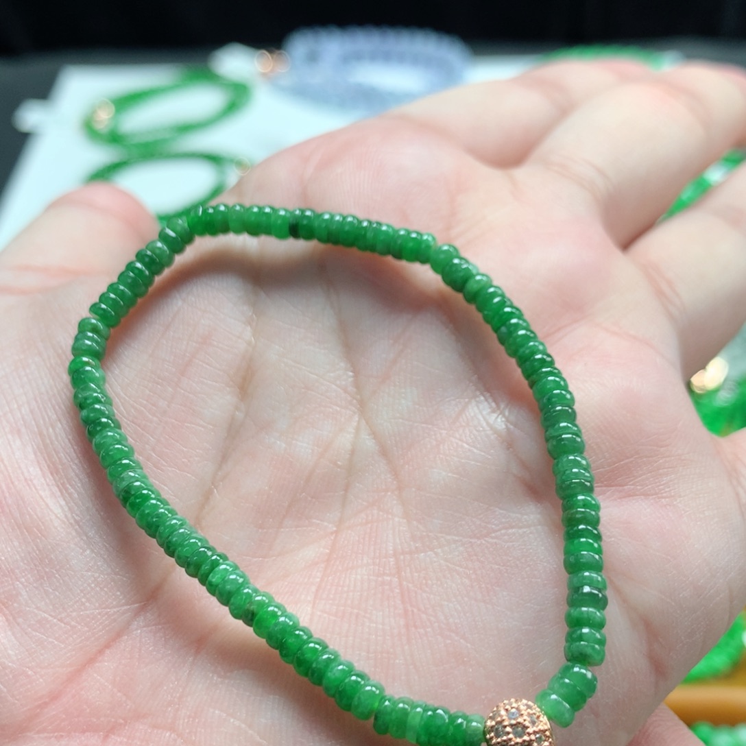 翡翠未镶嵌手链翡翠