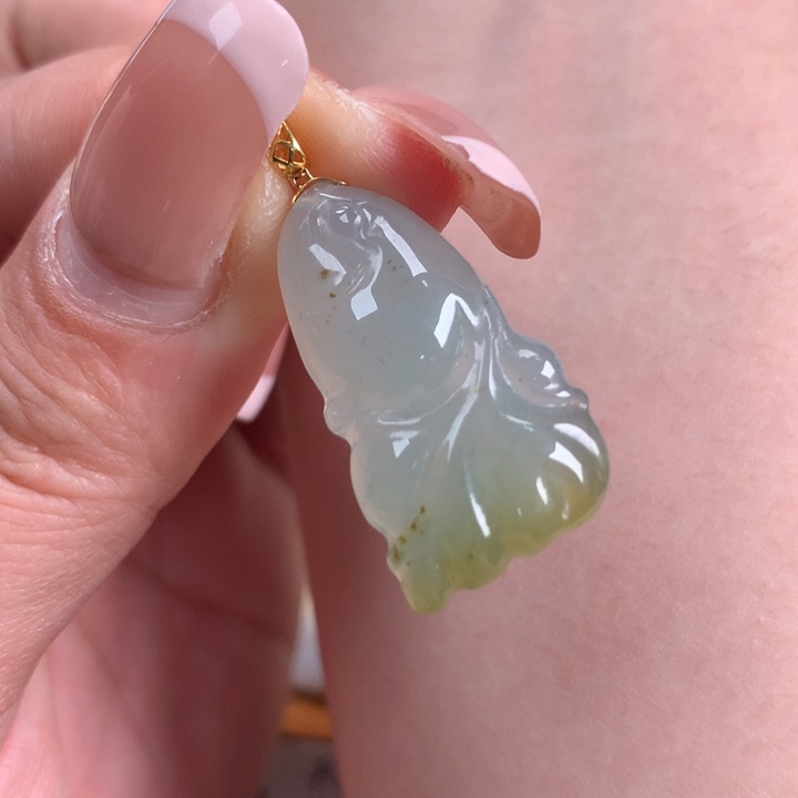 翡翠颈饰18K金镶嵌年年有余