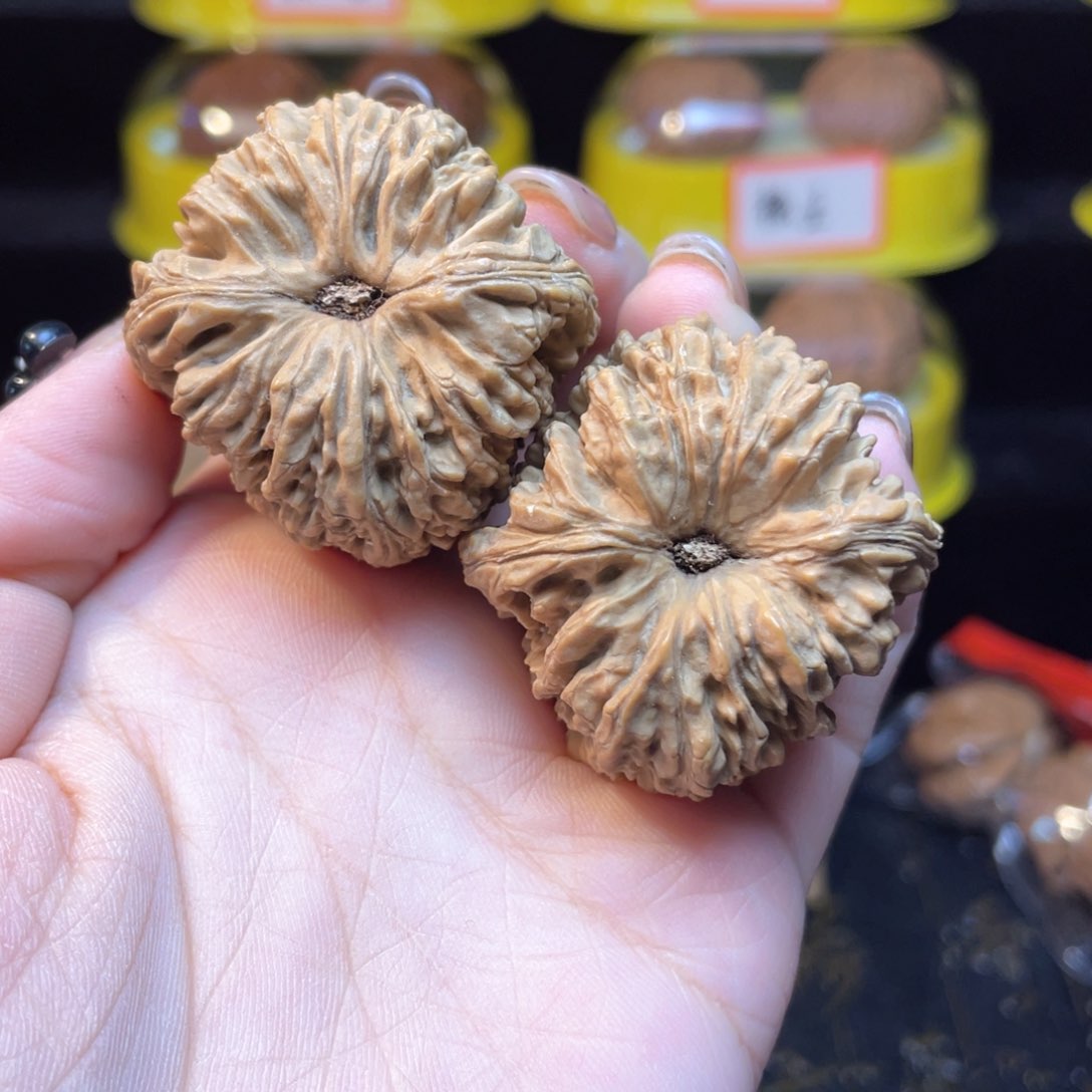 文玩核桃把件南疆38