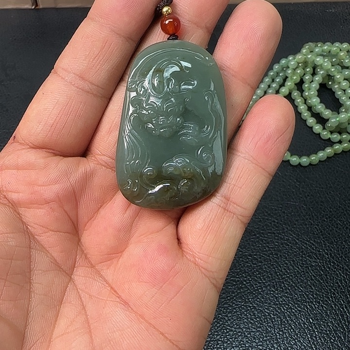 未镶嵌和田玉挂件