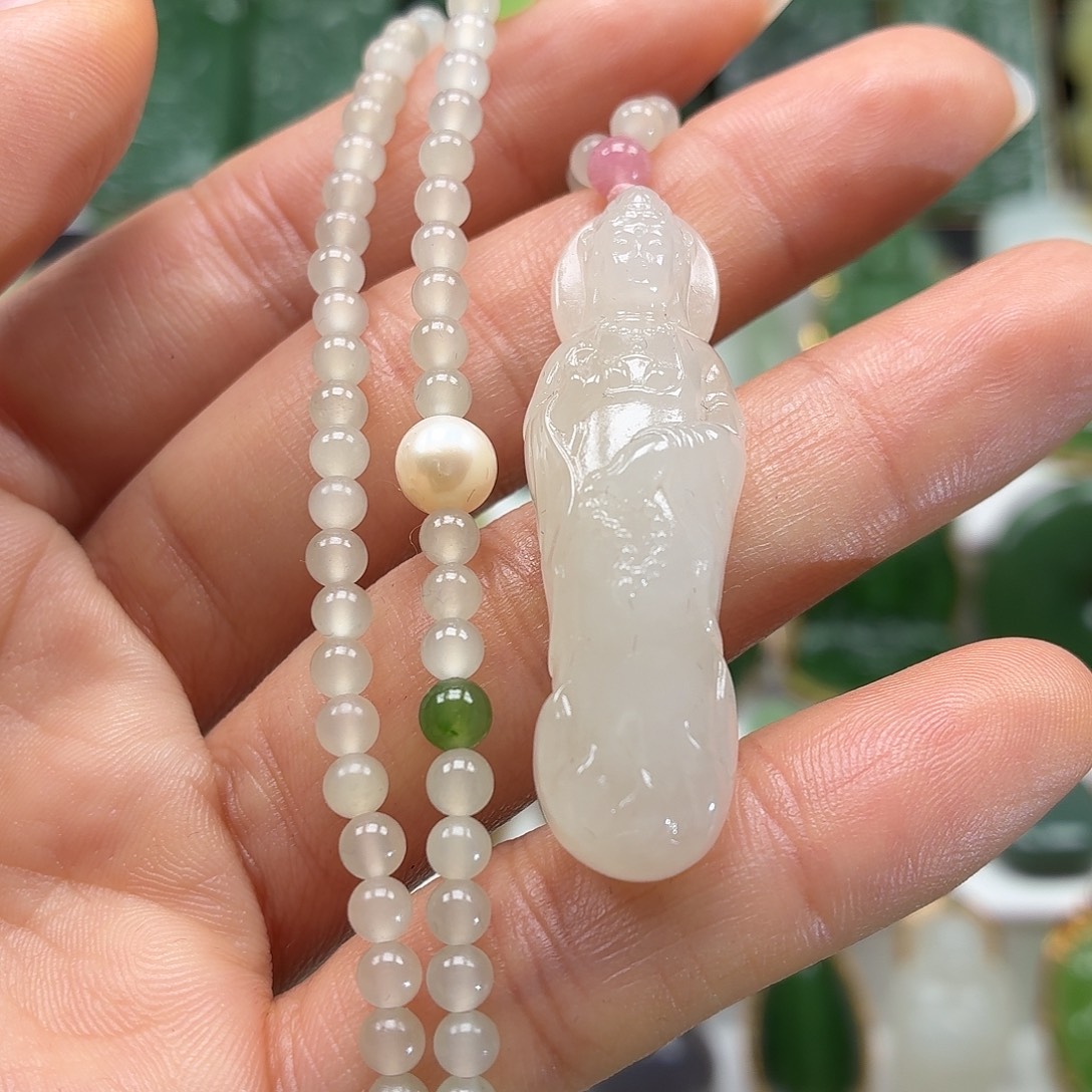 和田玉未镶嵌颈饰