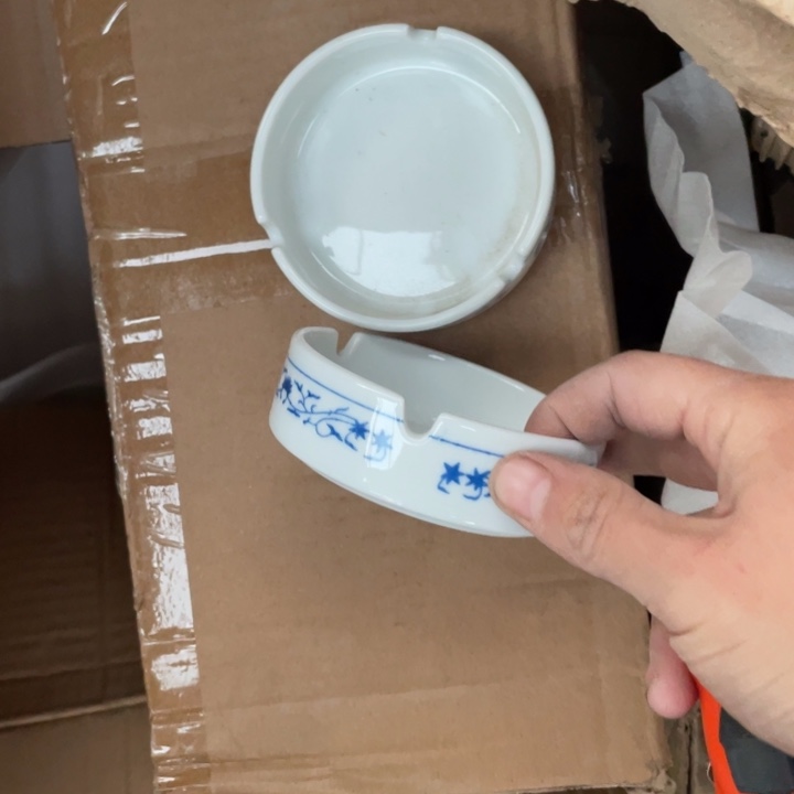 摆件盘子碗砂锅都有